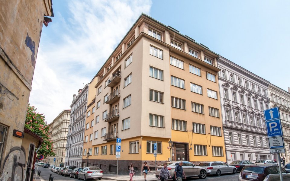 Šeříková 566 a herečka Irena Kačírková