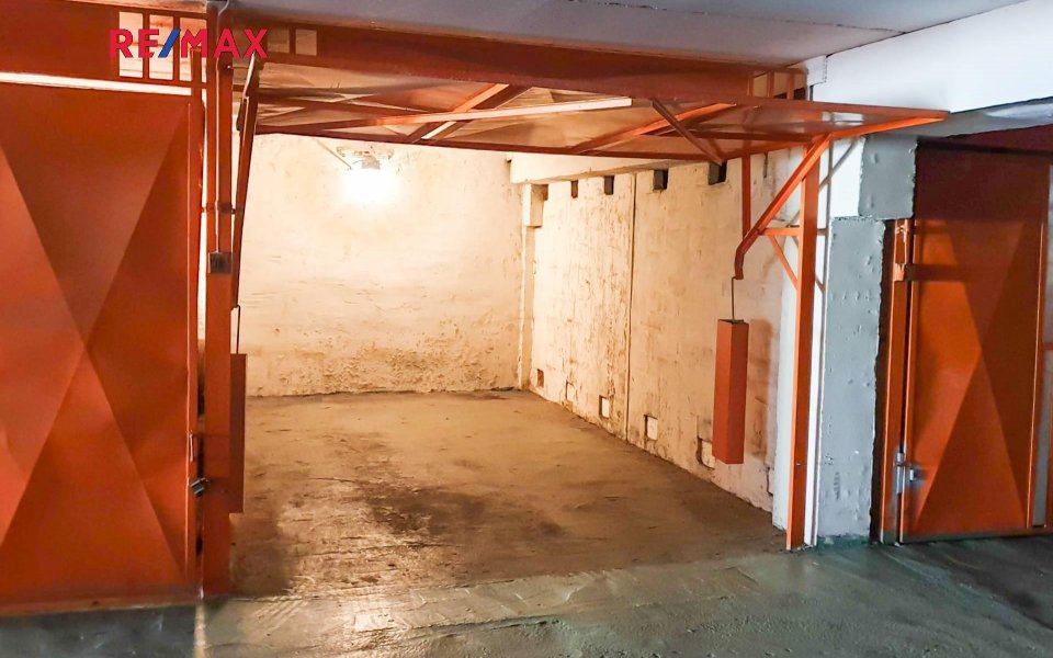 Pronájem garáže 18 m²