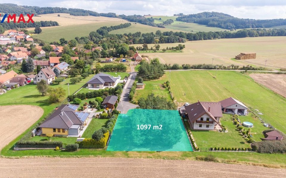 Prodej pozemku 1097 m², Petroupim