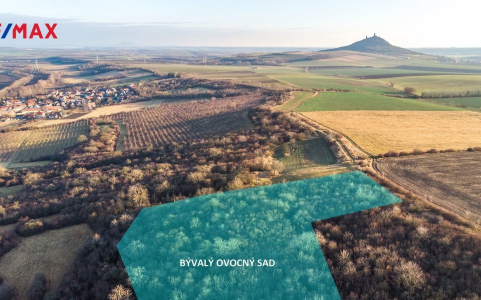 Prodej pozemku 7575 m², Třebenice