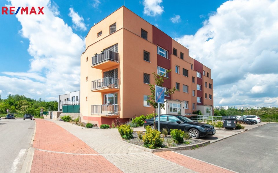 Prodej bytu 3+kk v osobním vlastnictví 66 m², Praha 9 - Černý Most