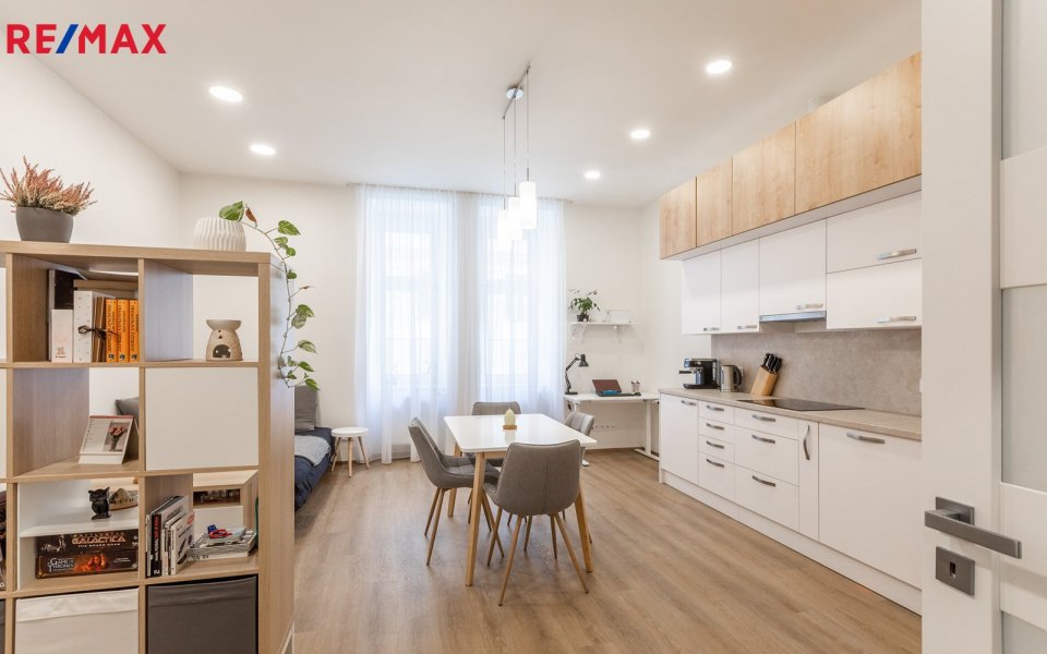 Prodej bytu 3+kk v osobním vlastnictví 58 m², Praha 7 - Bubeneč
