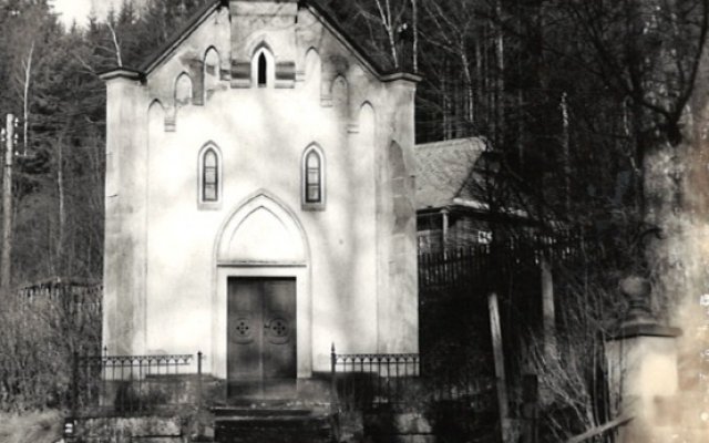Dobová fotografie kapličky