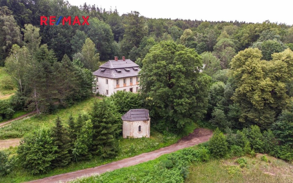 Prodej historického objektu 1139 m², Polom
