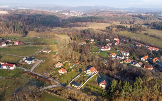 Krajina směrem k Týnci nad Sázavou