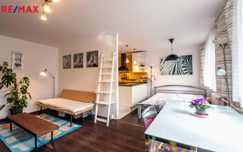 Prodej bytu 3+1 v osobním vlastnictví 67 m², Praha 9 - Prosek