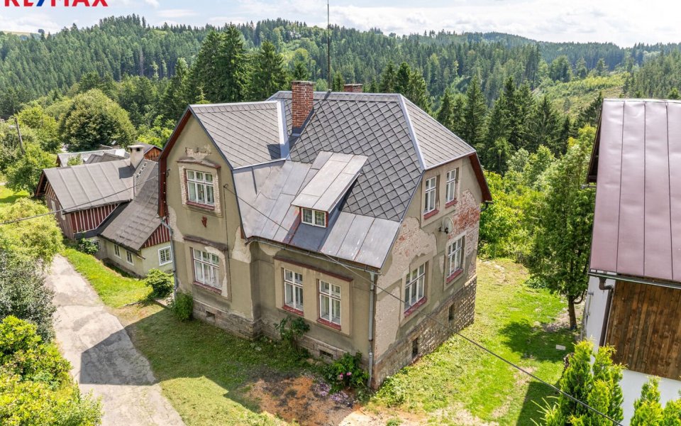 Prodej domu 190 m², Zlatá Olešnice